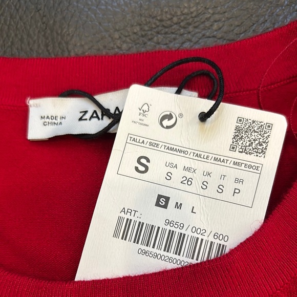 Zara Red Short Sleeve Top - Picture 2 of 3